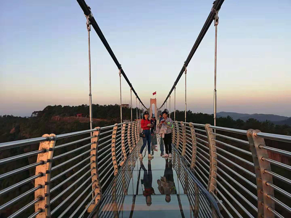 广西藤县石表山景区的冬天,山水,7d玻璃桥之旅!