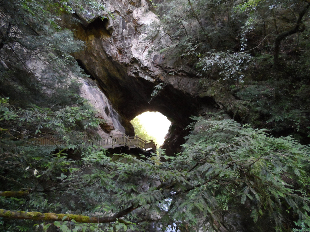 天生桥景区