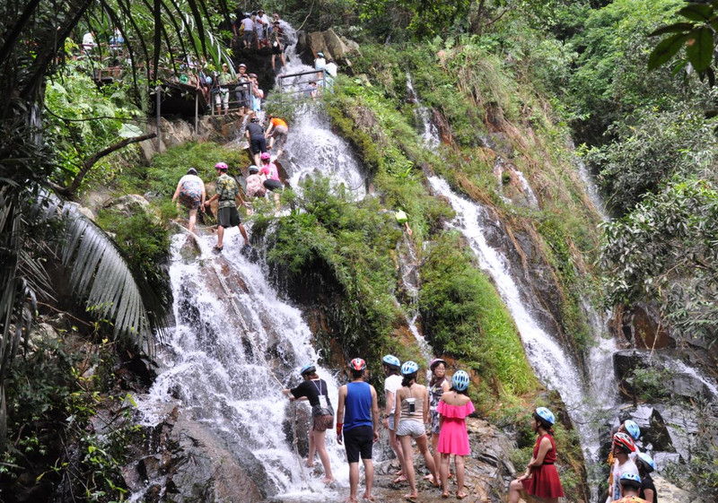 呀诺达雨林文化旅游区