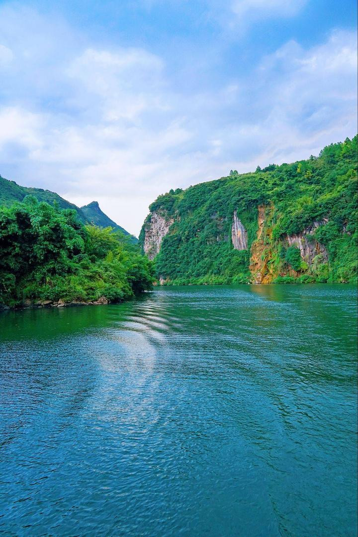 广东最美的风景竟然藏在这个小城——岭南一绝,惊艳地下河;连州瑶乡