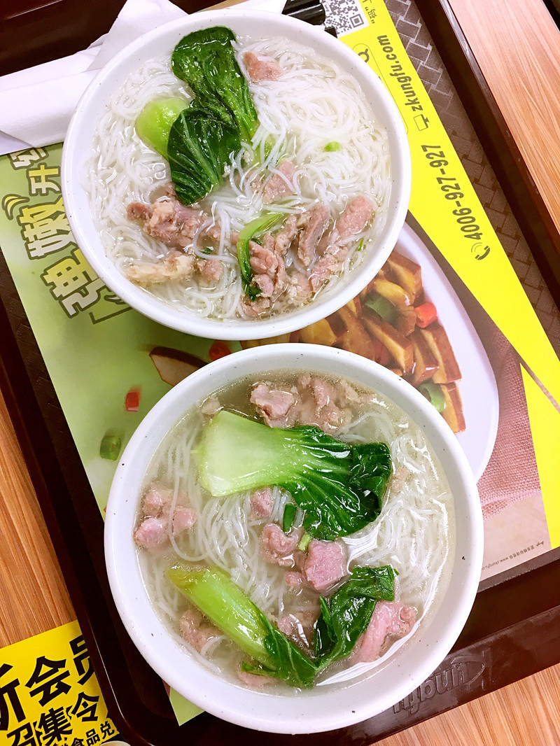 瘦肉粉当中都是精瘦的肉,一点肥的都没有,这点我非常喜欢.