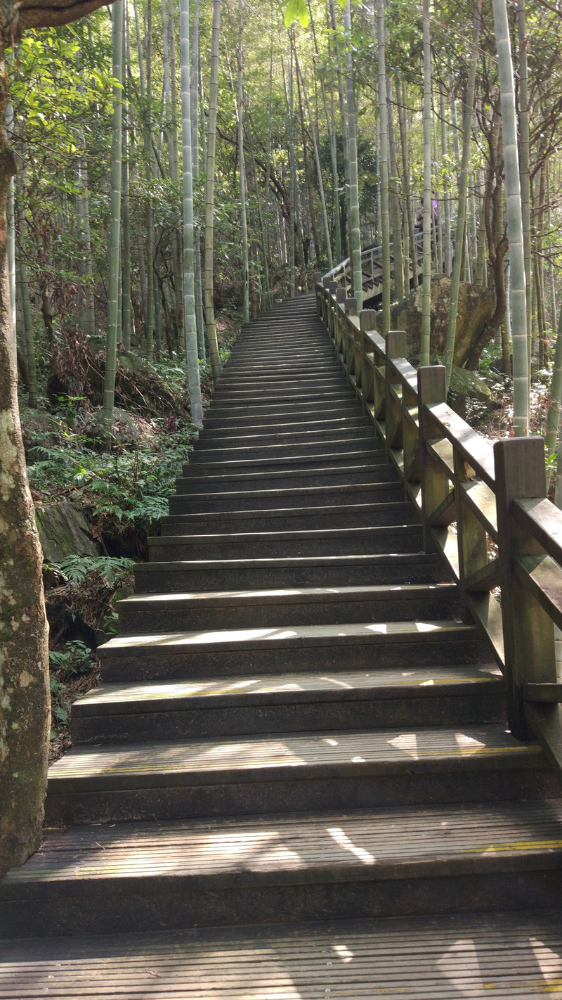 明月山