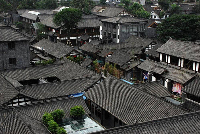 宽巷子上有老成都生活体验馆,喝茶,打,摆龙门阵,风土和老成都民俗