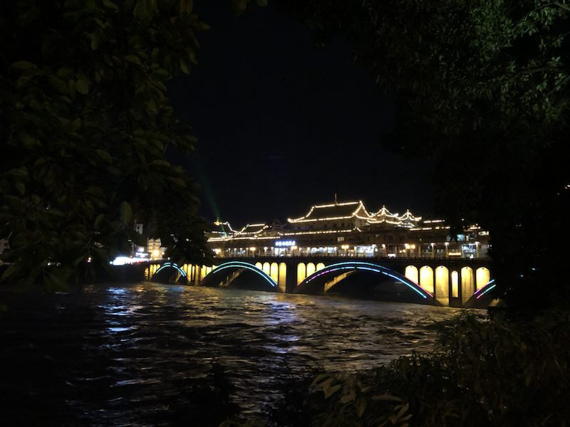 雅江廊桥夜景