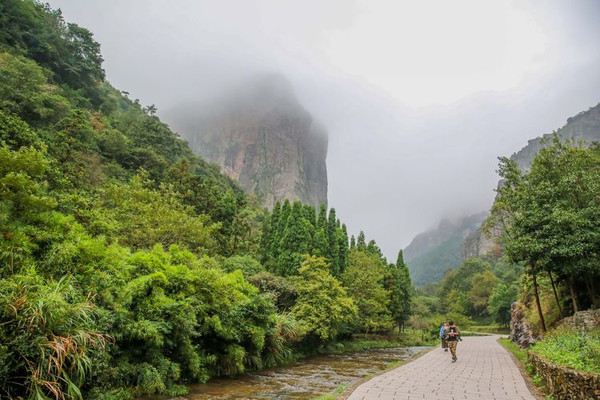 乐清旅游金秋欢乐颂,三天两晚上山闹海.