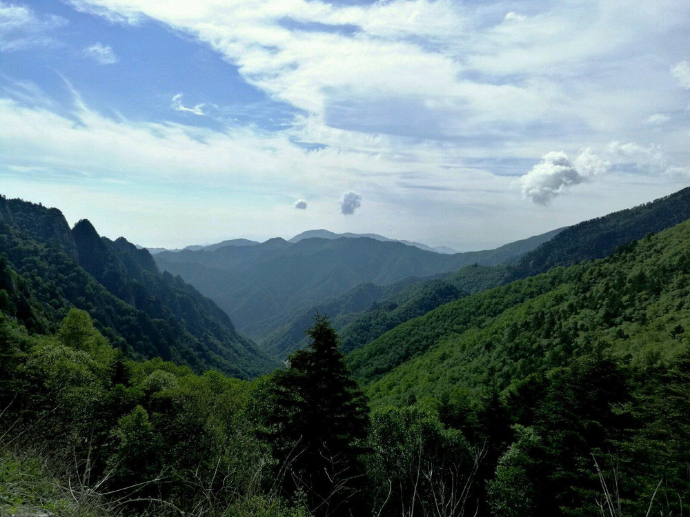 徒步北南穿越秦岭最高山～太白山