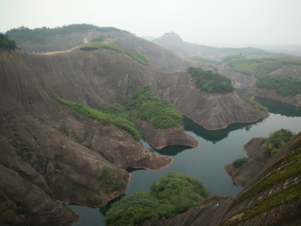 郴州资兴自驾游,最美丹霞高椅岭.