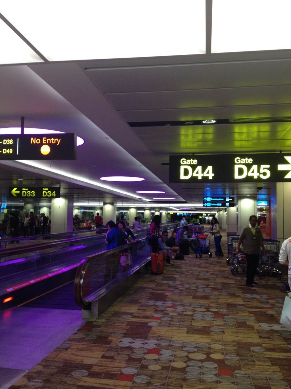 愉快假期巴厘岛,新加坡