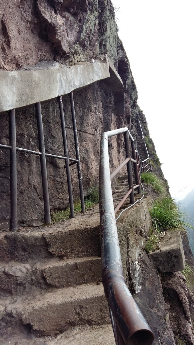 秋日游江郎山