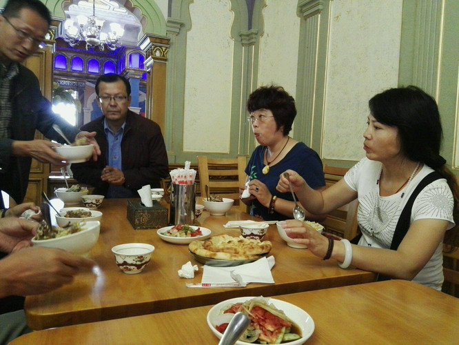 黄岛自由之旅(中)美食街新疆岔河图片
