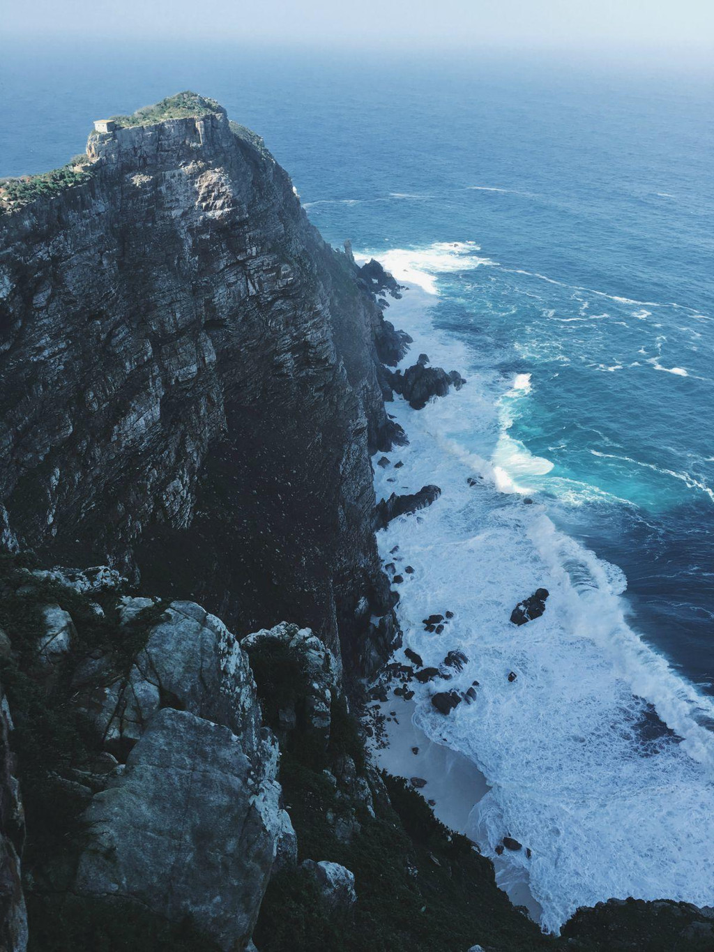 悬崖峭壁,浪花