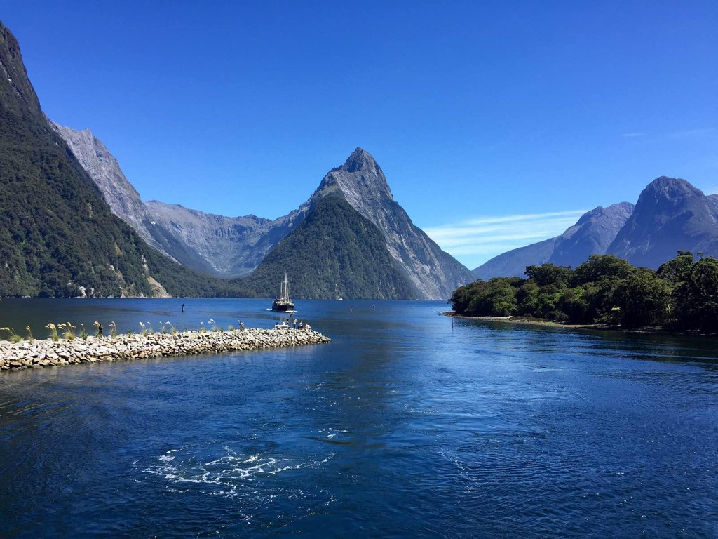 米尔福德峡湾