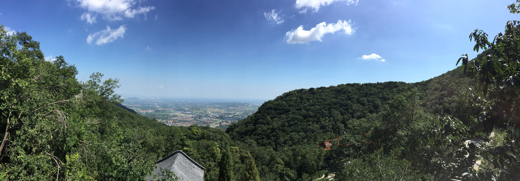 第1天 2016-07-26 公司组织郊游,选择了盘山 刚刚下完雨的天气格外的