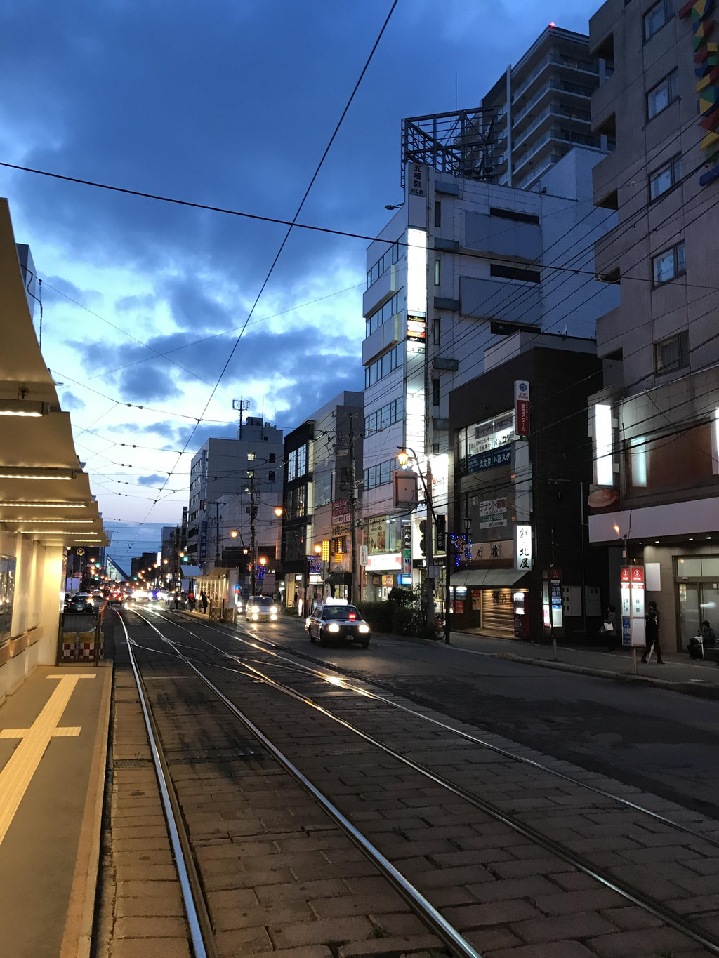傍晚的街景
