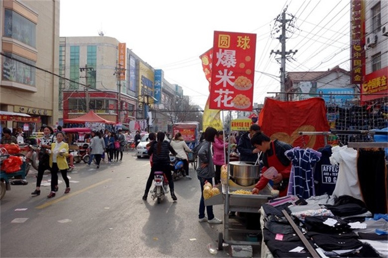 d3:菏泽老城区 一座城市的老街最能代表这里的文化,回去前我们去了