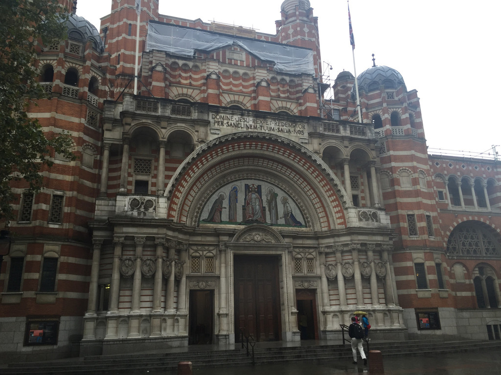 威斯敏斯特主教座堂(westminster cathedral) 远远的听到钟声.
