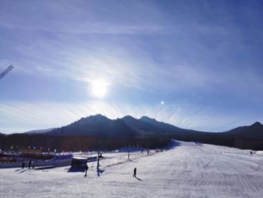 伊春九峰山滑雪场攻略-九峰山滑雪场门票价格多少钱-团购票价预定优惠