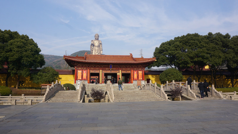 中间有座 祥符禅寺