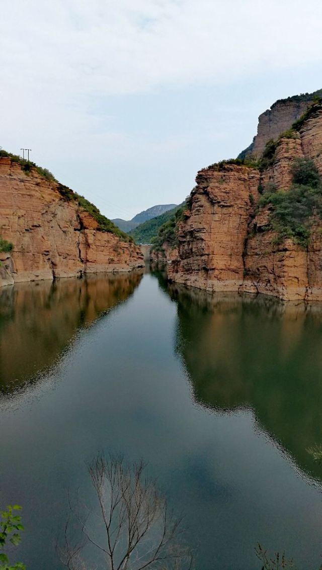 峡谷水库