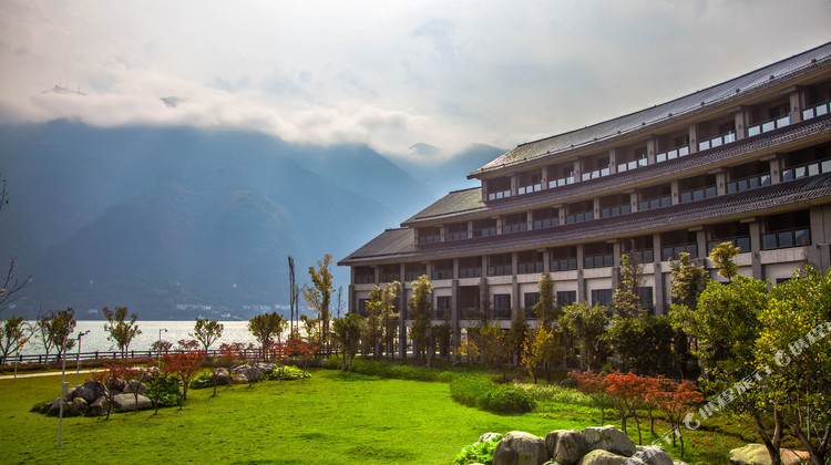 巫山江山红叶两江假日酒店 双早·【近巫山小三峡,山水相融,原生态