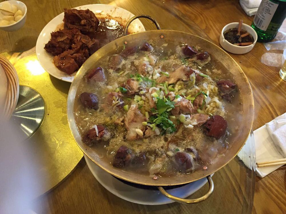                          杀猪菜