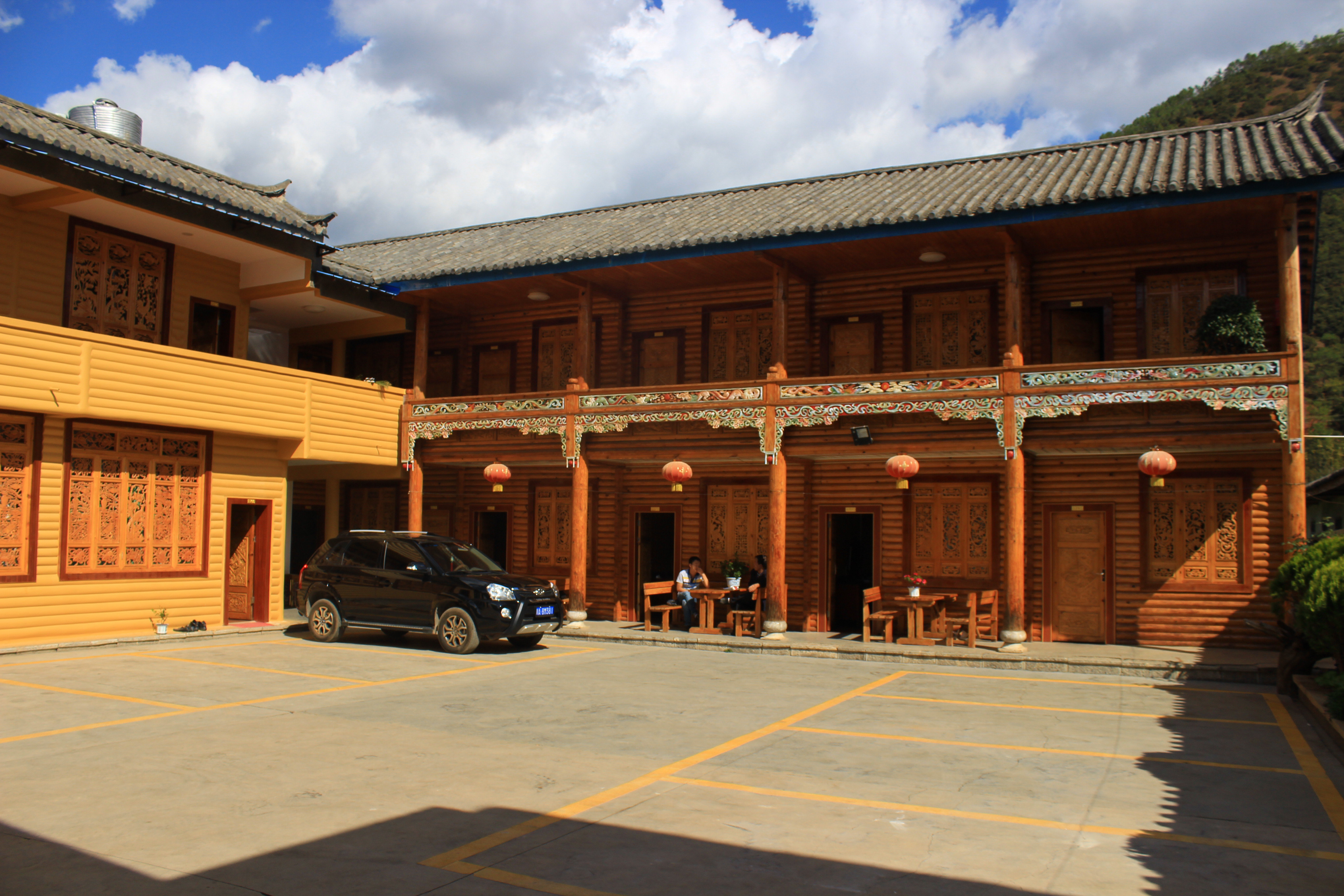 盐源再回首餐厅