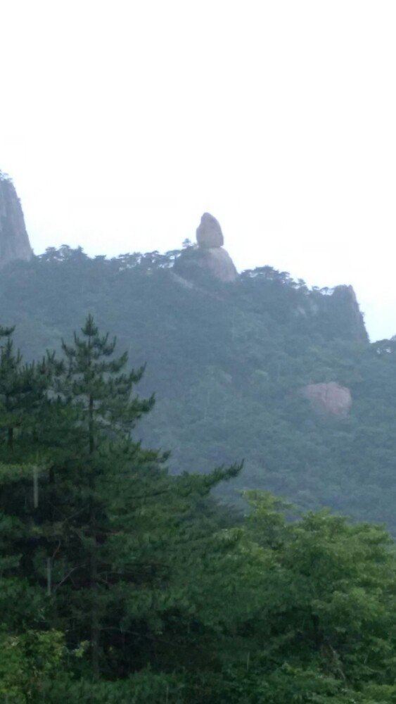 红楼梦片头的那块石头