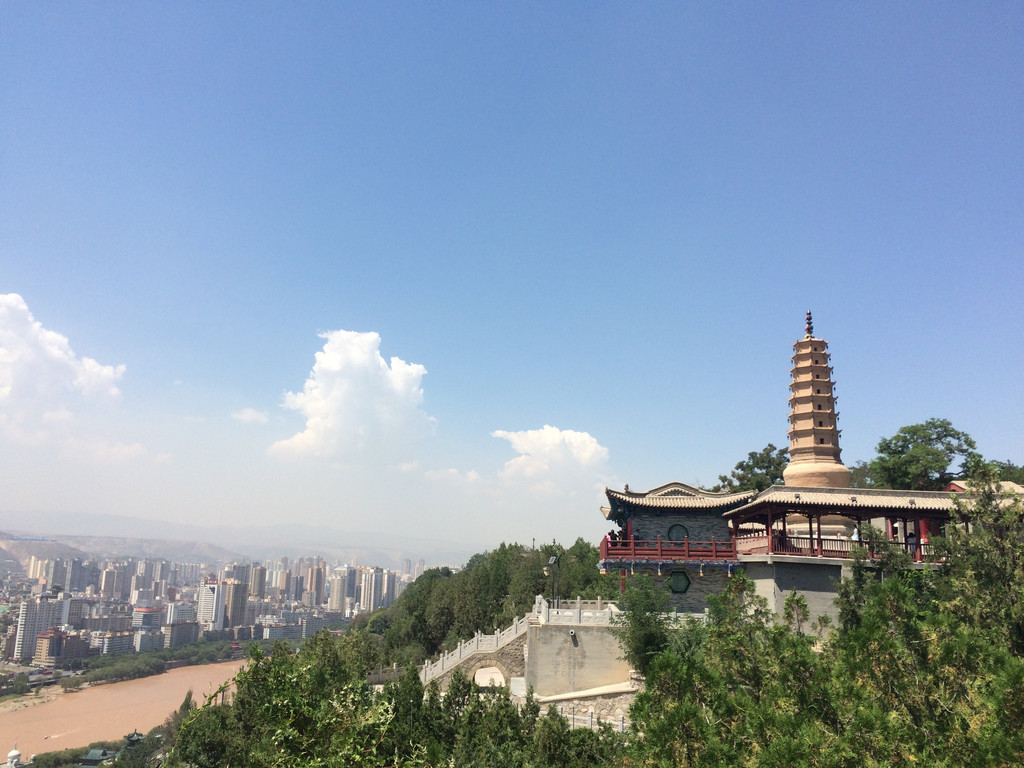 白塔山公园                                