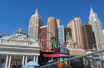 【携程攻略】拉斯维加斯纽约纽约过山车附近景