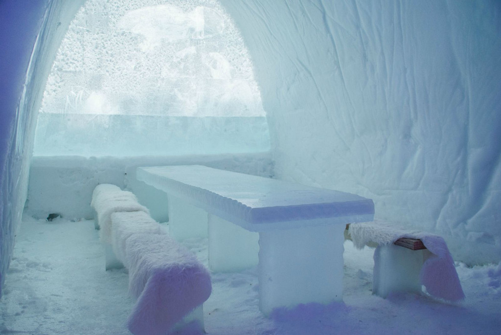 igloo                                     