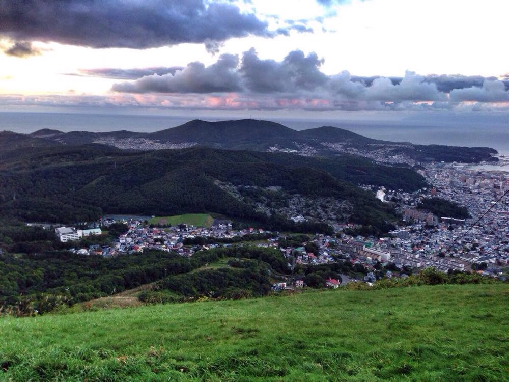 肥肥安游遍全世界—小樽天狗山