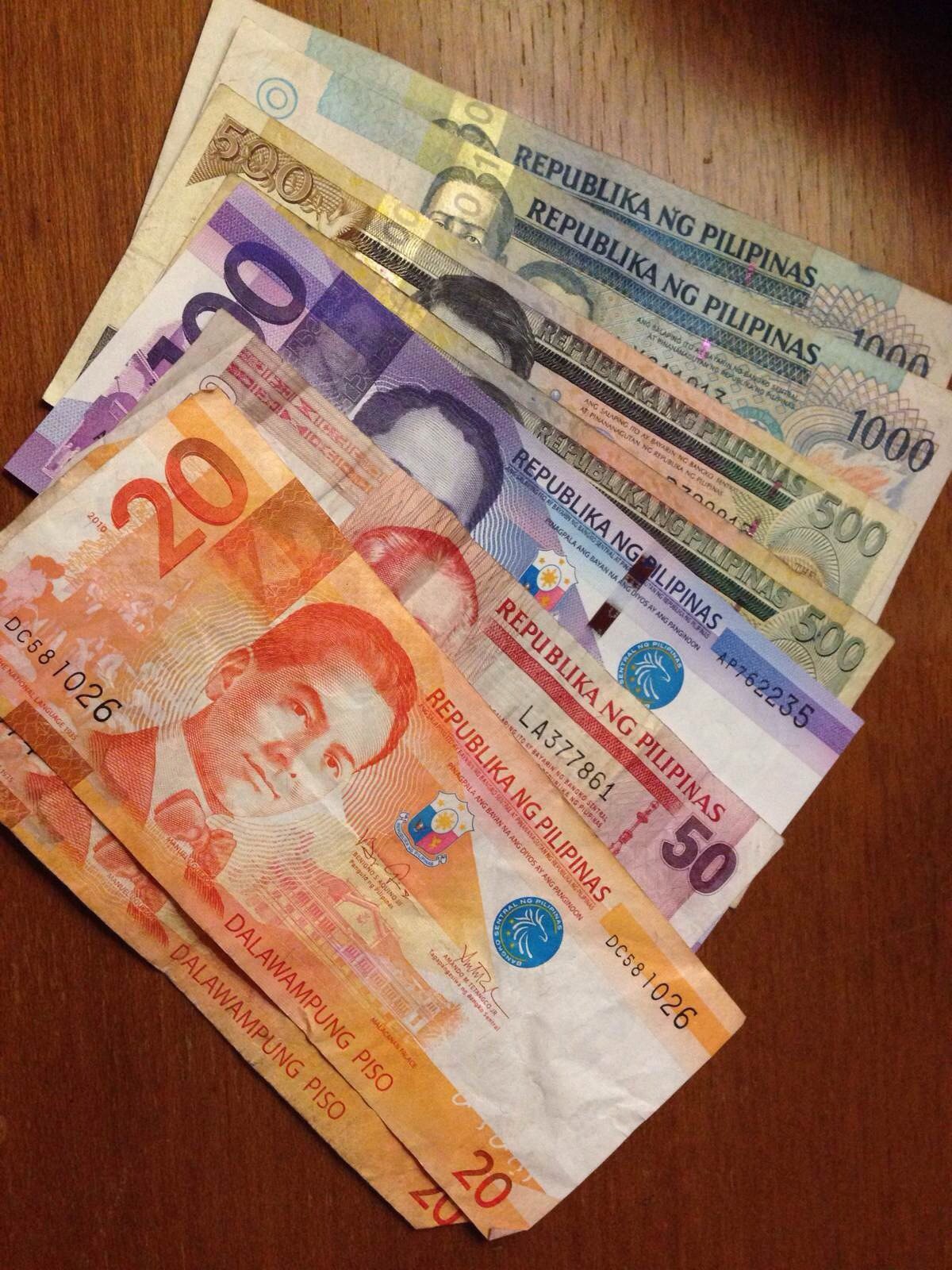 长滩岛的货币是菲律宾比索(peso),1等于6p左右.2.