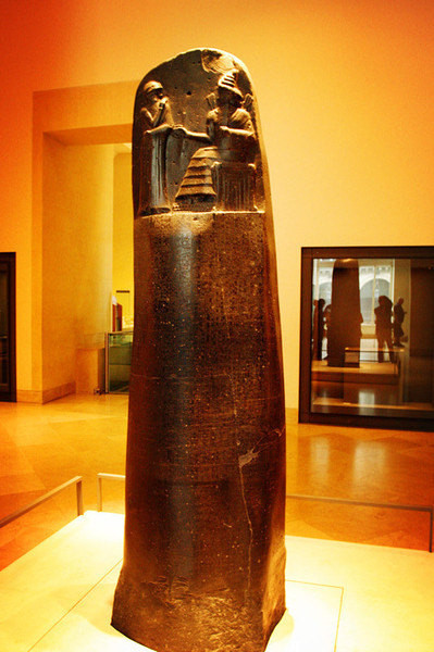 《汉谟拉比法典》(the code of hammurabi)是古巴比伦国王汉谟拉比