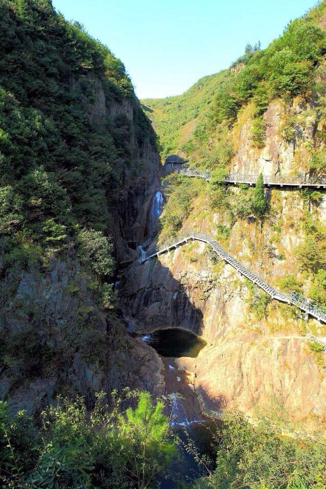 千丈崖与跃龙瀑 舞龙峡