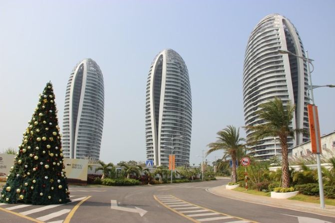 凤凰岛的三亚标志建筑七星酒店太美了,是mad马岩松的作品,赞!