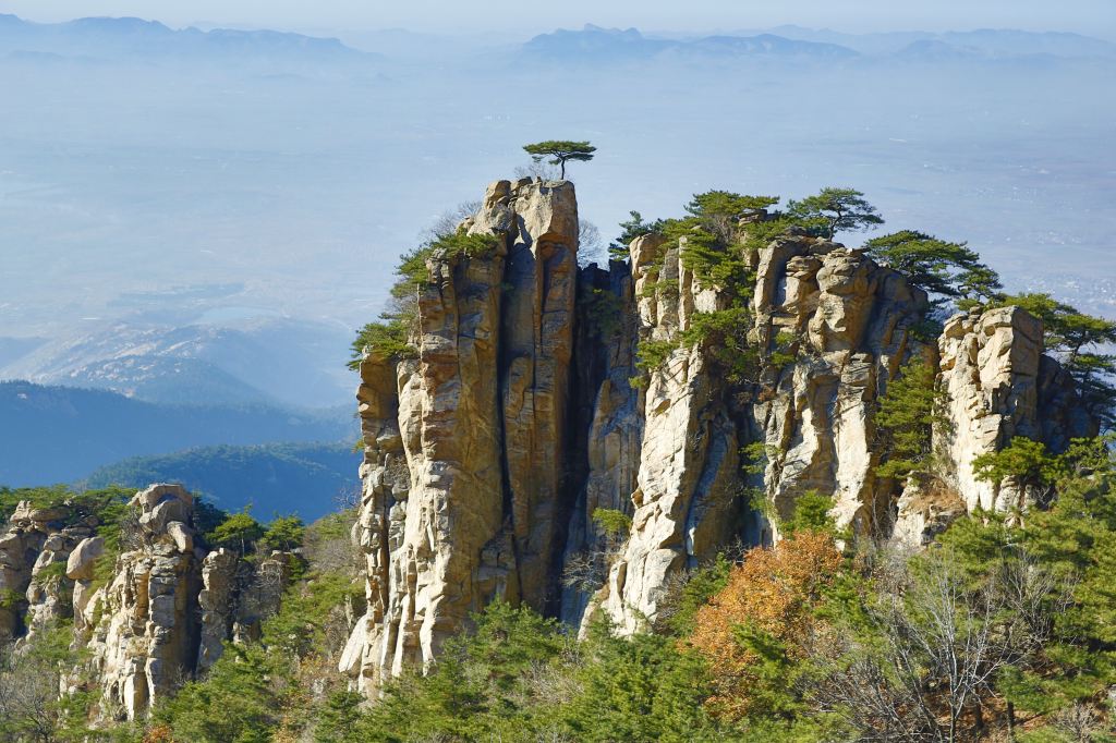 鹰窝峰