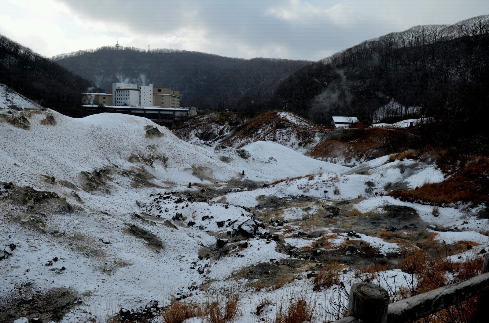 北海道の初雪 北海道雪景温泉11天自助游