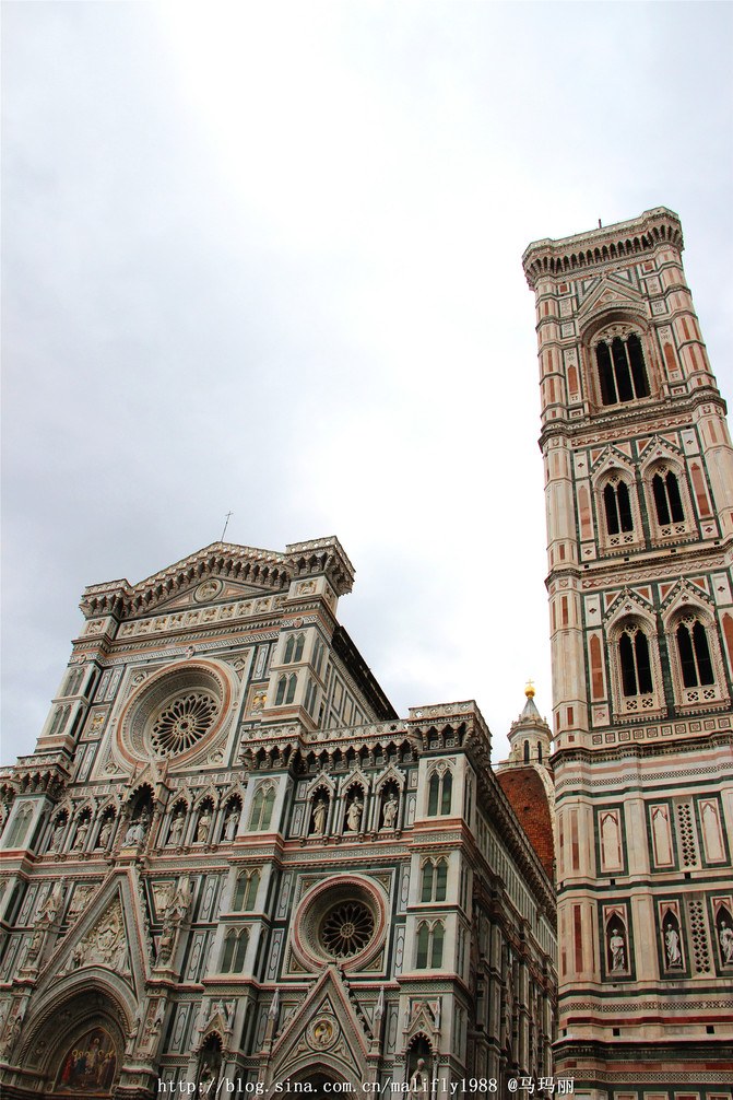 百花大教堂的钟楼,钟声据说大半个佛罗伦萨都可以听到.