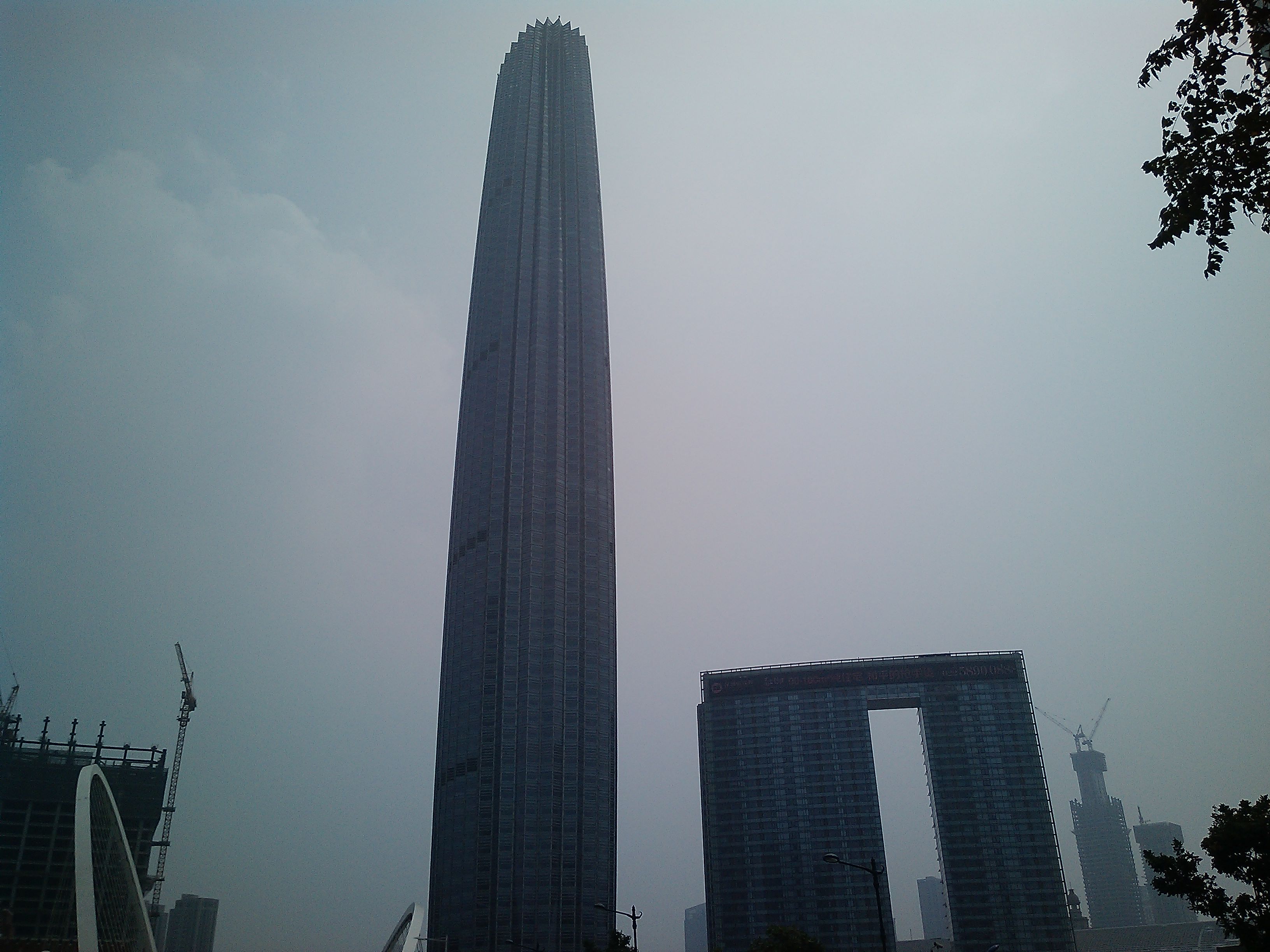 2011年天津环球金融中心竣工并交付使用时,必将吸引众多国际国内知名
