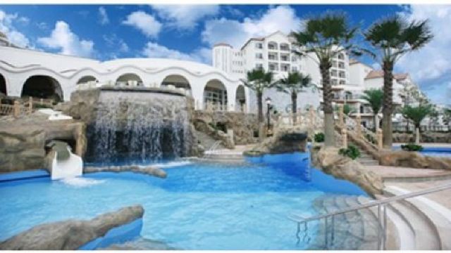 白色海洋城堡度假村温泉水世界