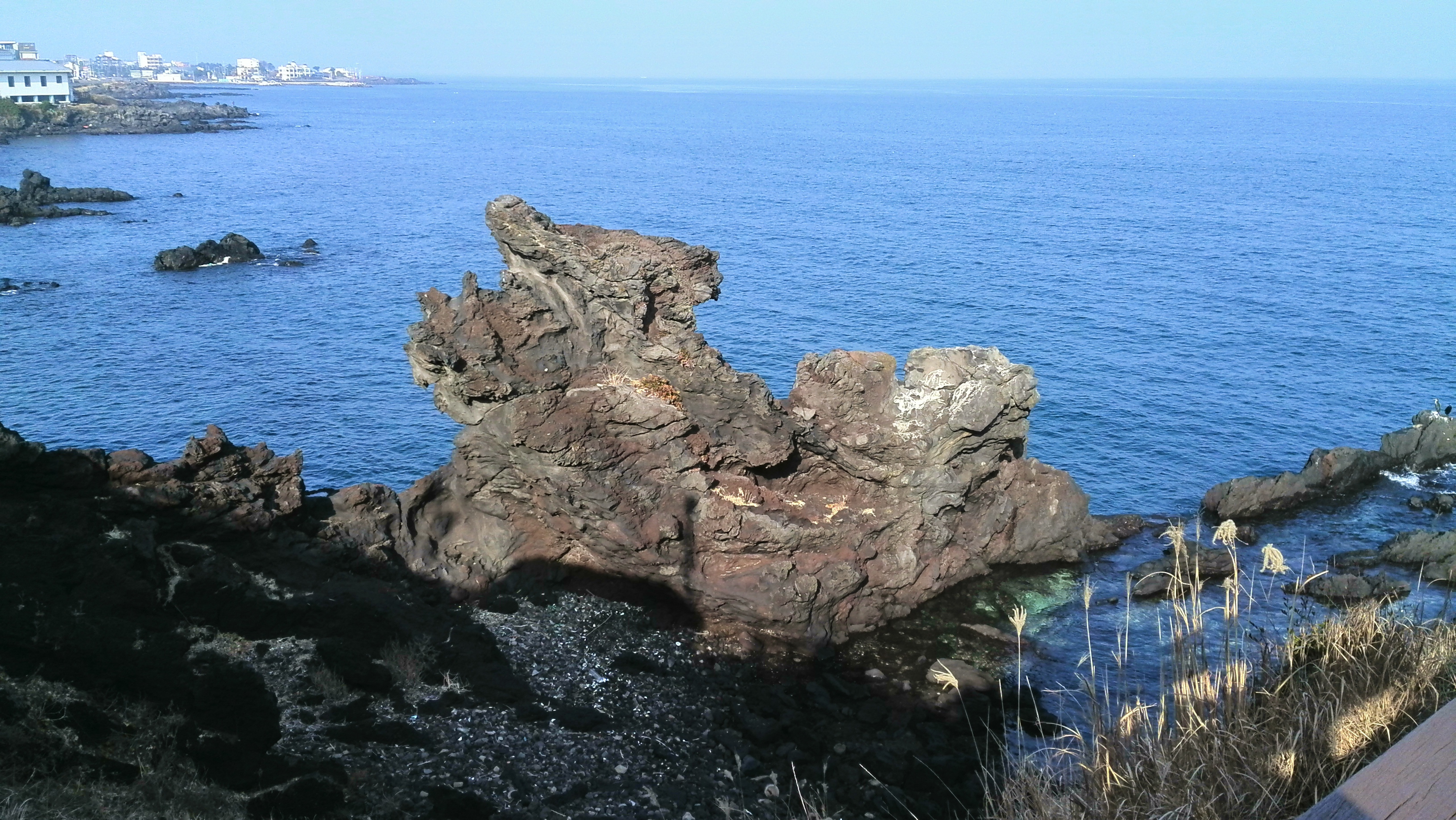 龙头岩怎么觉得像独角兽? 济州岛龙头岩