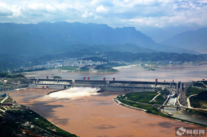 三峡大坝