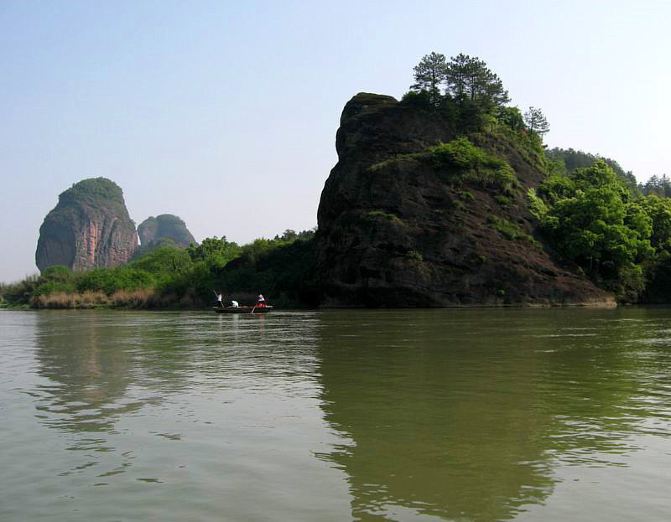 图18:照片拍自龙虎山仙水岩景区.