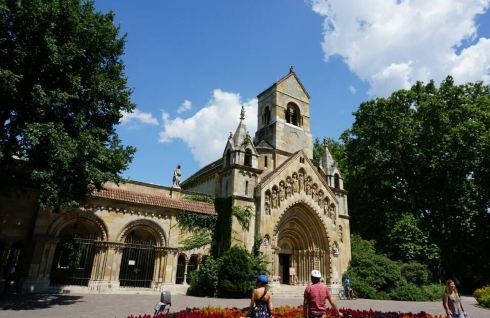 东欧四国游 时光青了铜雕 城堡 教堂 钟响 - 匈牙