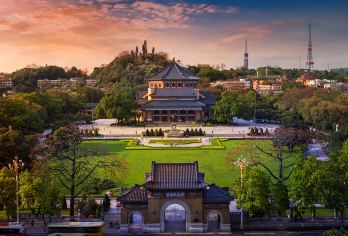 五羊石雕+广州博物馆+广州中山纪念堂半日活动·CityWalk【[深度讲解]私享讲解，游羊城美景，内容满满；】