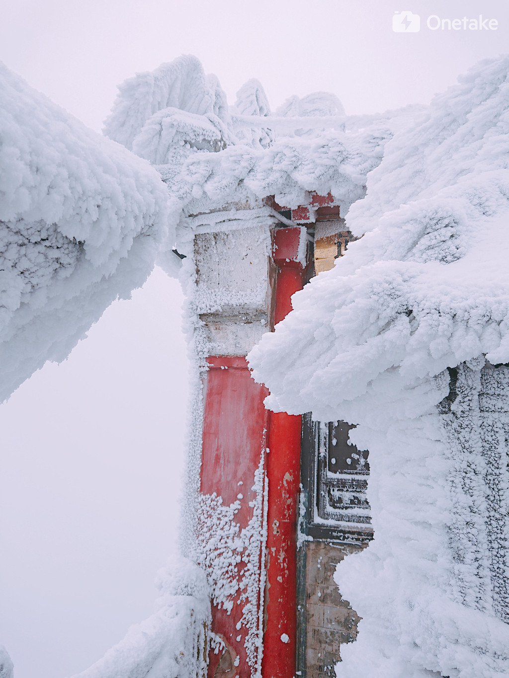 一个人在武当山上看看雪
