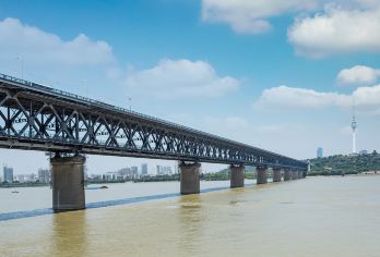 黄鹤楼+长江大桥+湖北省博物馆【景点任意搭配上门接送】【2个5A景区+1个4A景区一网打尽】