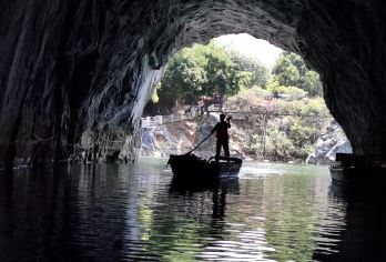 儋州东坡书院+石花水洞一日游【2-8人小团 上门接送】【[出行无忧]全程车接车送，出行不担忧，路途不费心，回归旅游初心，收获一天喜悦。】