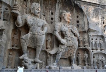 洛阳龙门石窟I独立讲解I一单一团【私家团+门票I按人下单】【[私家团]包团无陌生人，资深口碑讲解员，时间可与商家提前预约】