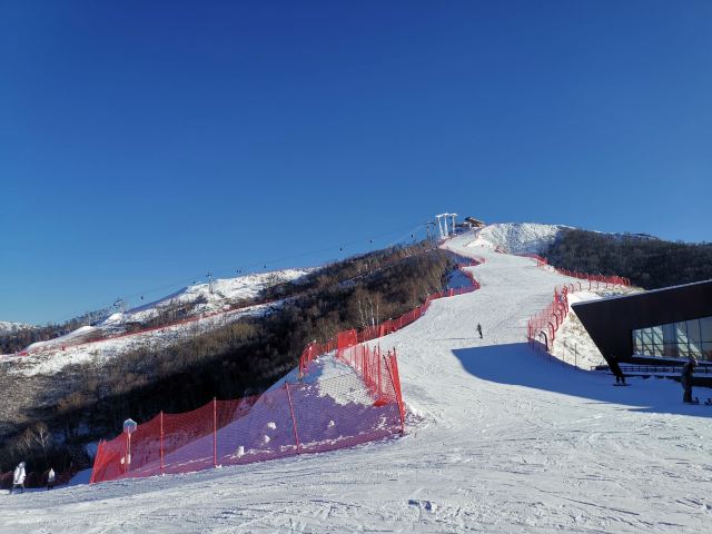 富龙滑雪场